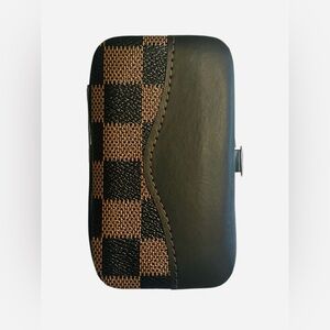 Luxurious Brown Checkered Manicure Tools